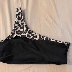 Leopard Print One-Shoulder Top